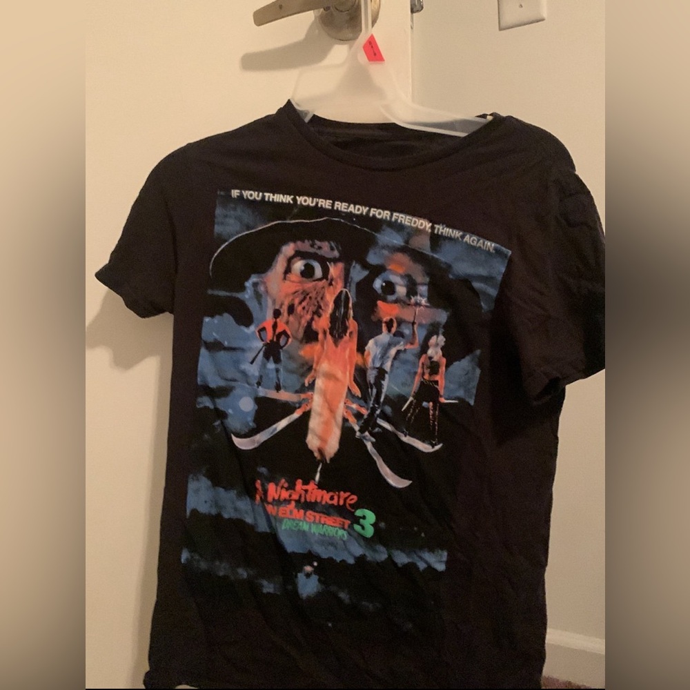 A nightmare on elm street graphic t shirt SIZE SMALL